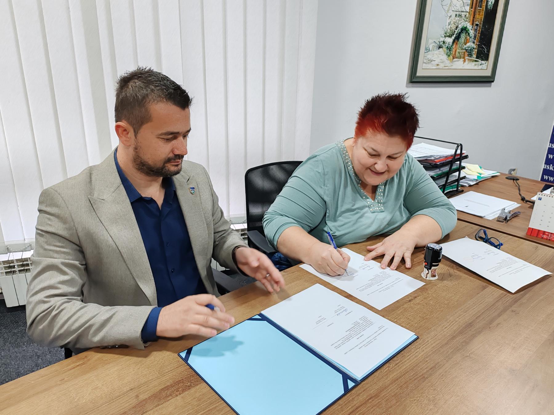 Ministarstvo obrazovanja USK i Genesis Project Banja Luka potpisali memorandum o saradnji