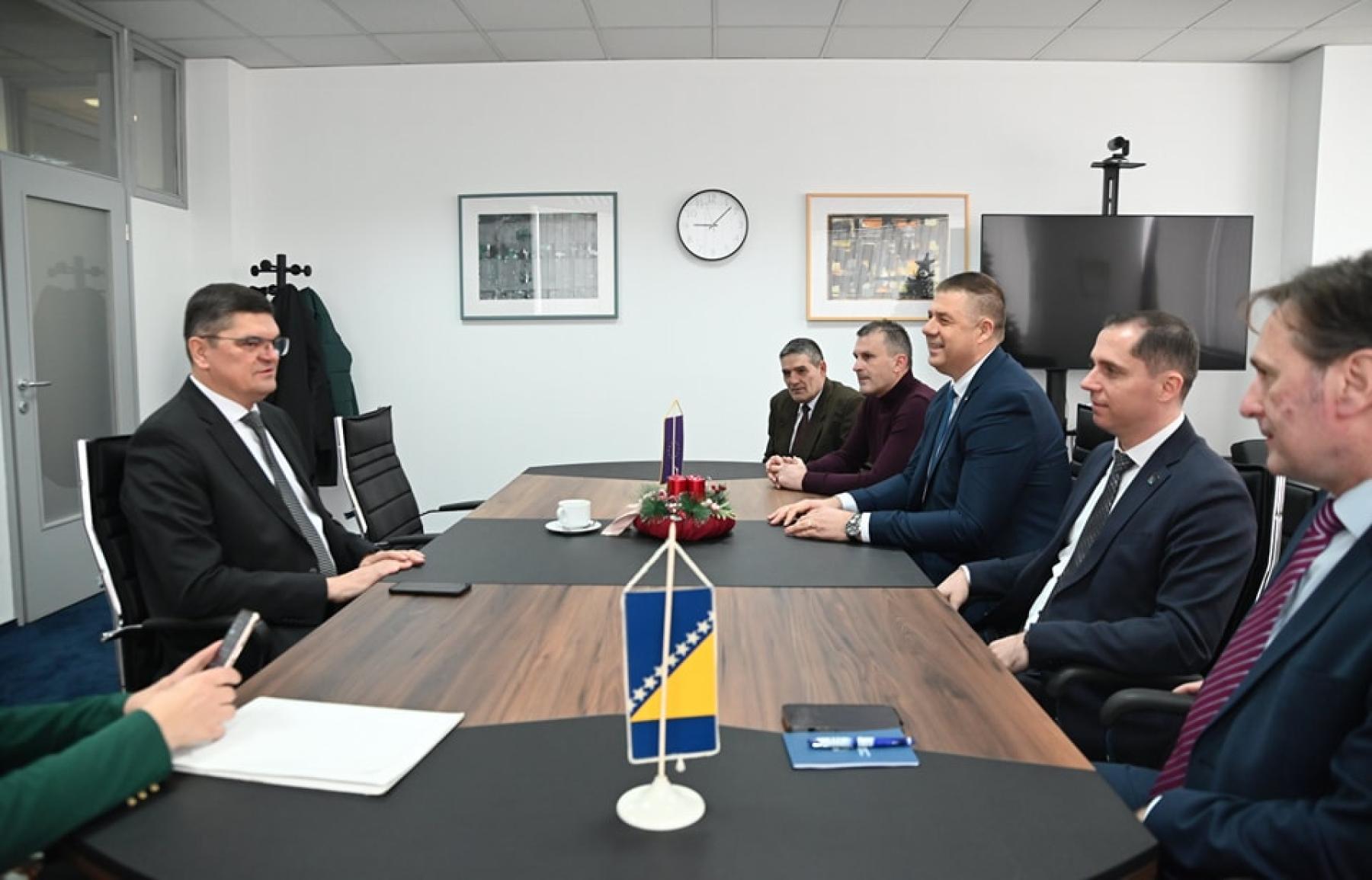 Uručena urbanistička saglasnost za Međunarodni aerodrom Bihać