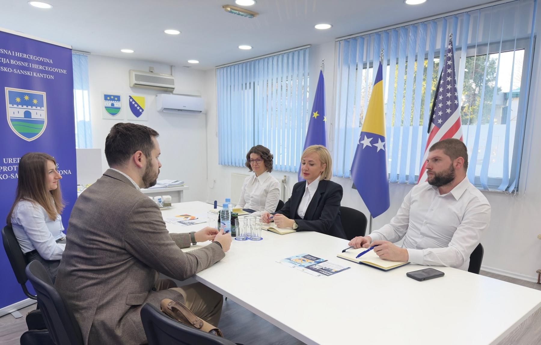 Ured za borbu protiv korupcije USK održao sastanak sa TI: Razmjena informacija o antikorupcijskim politikama