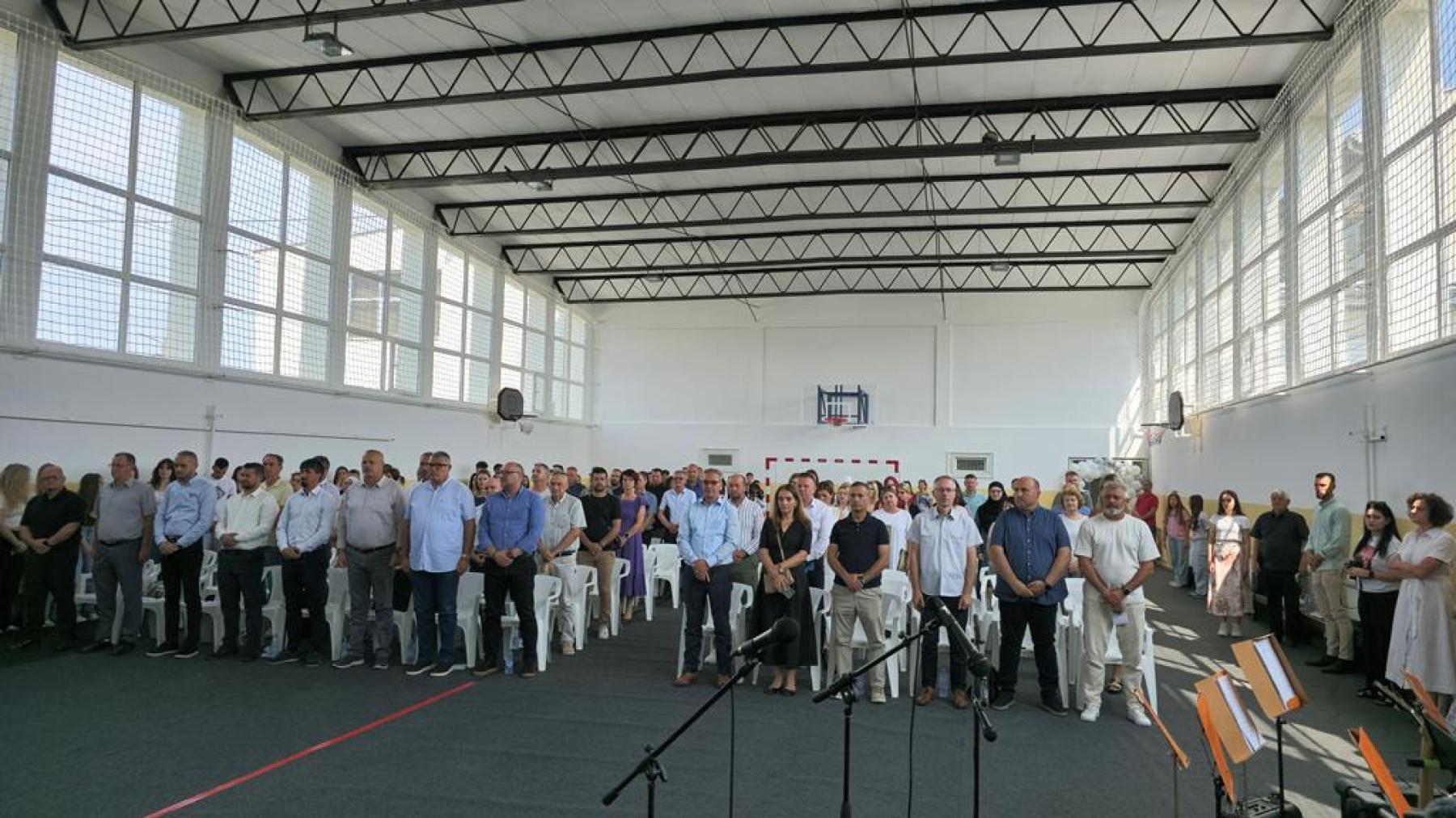 Vlada USK ulaže u obrazovanje: Poboljšani uslovi za više od 1.200 učenika u Velikoj Kladuši