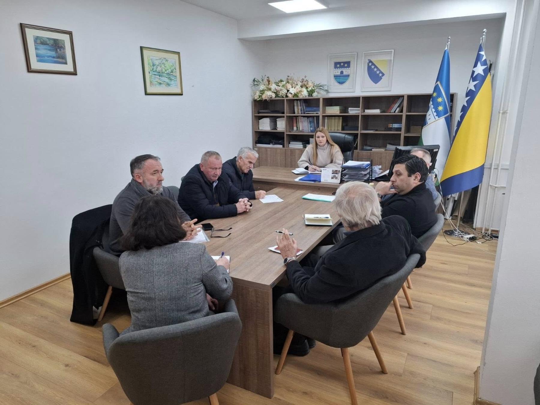 Ministarstvo privrede USK i mještani Podića razgovarali o radu kamenoloma