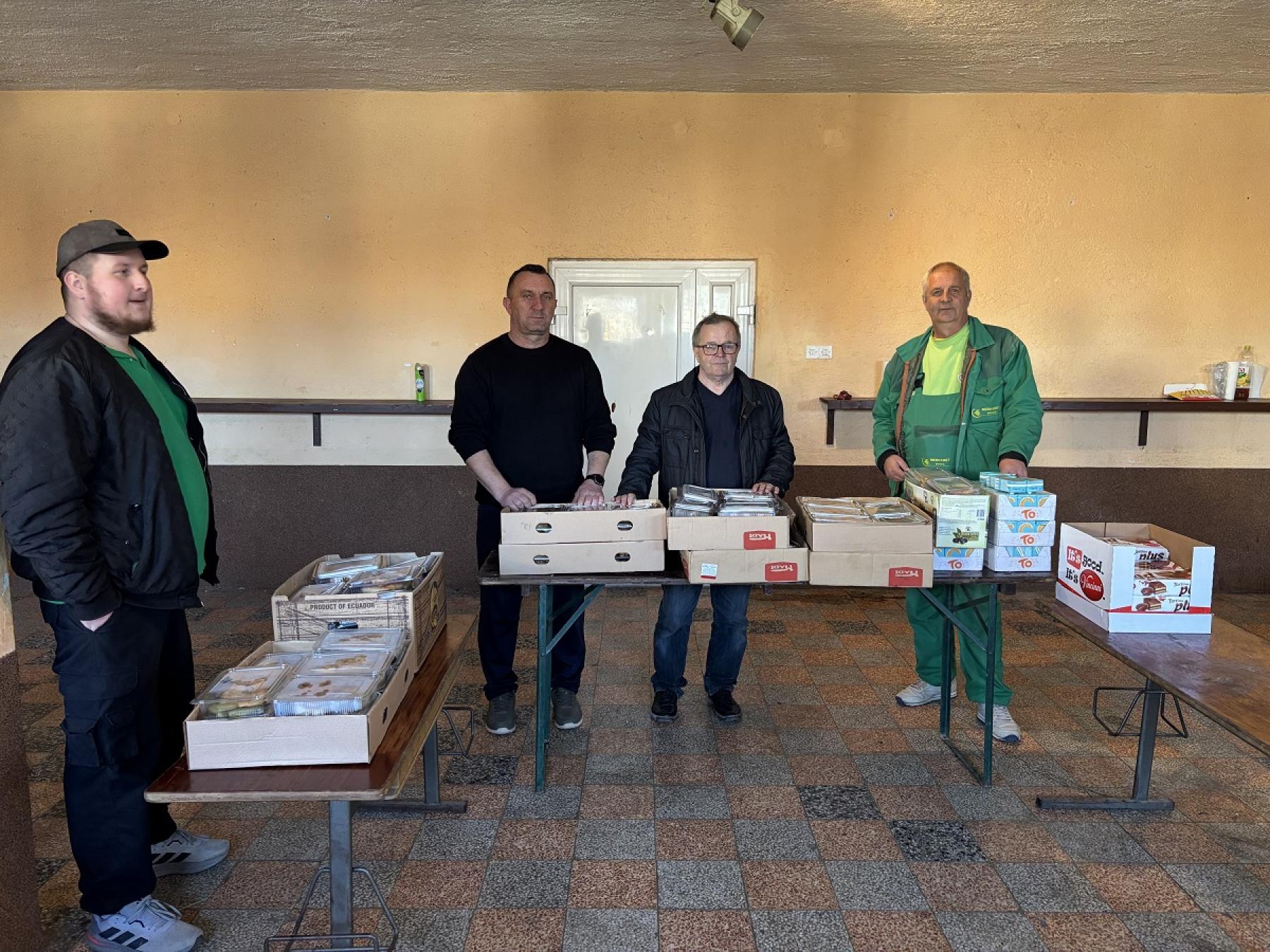 Bihaćki Merhamet svakodnevno dijeli 100 iftara za socijalno ugrožene i penzionere