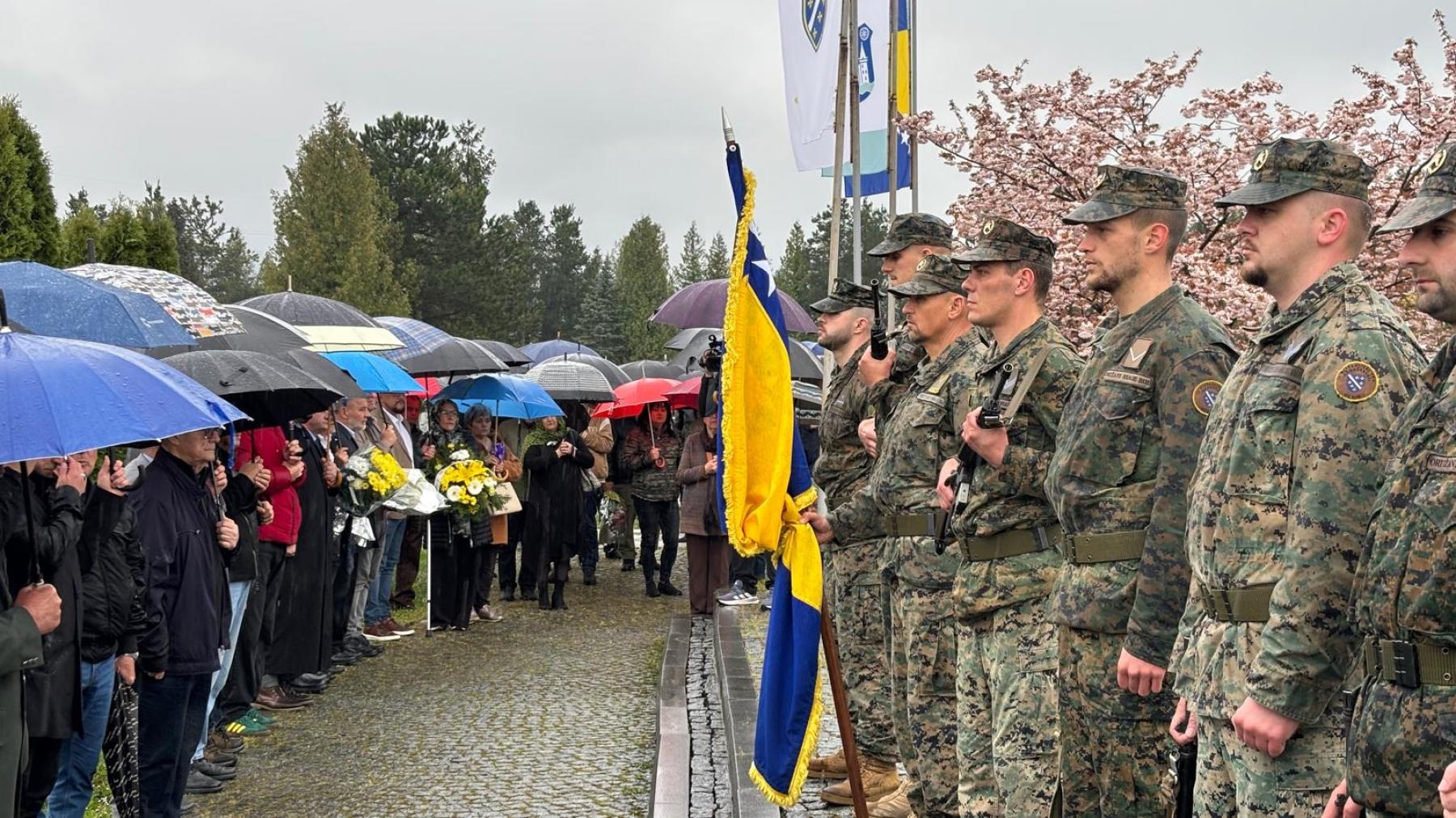 (FOTO) USK obilježio 34. godišnjicu Armije RBiH: Poruke jedinstva i očuvanja države
