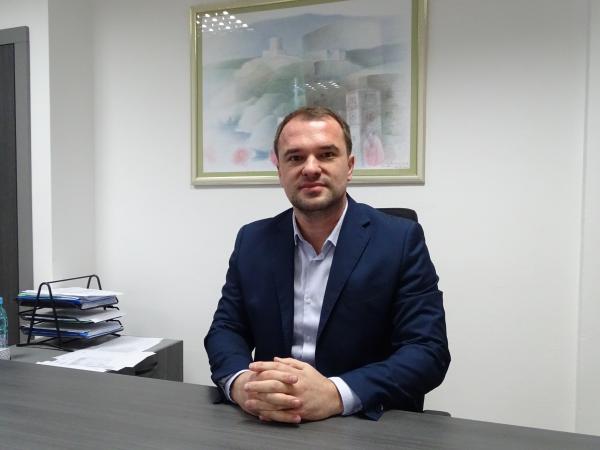 Jakšić: Stvaramo ambijent u kojem budžetski okvir uključuje podršku ljudima sa poslovnom idejom, obrtnicima i mladima koji žele ostati