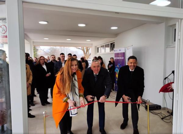 U Bosanskom Petrovcu otvorena zgrada Centra za socijalni rad i Omladinski centar (FOTO)