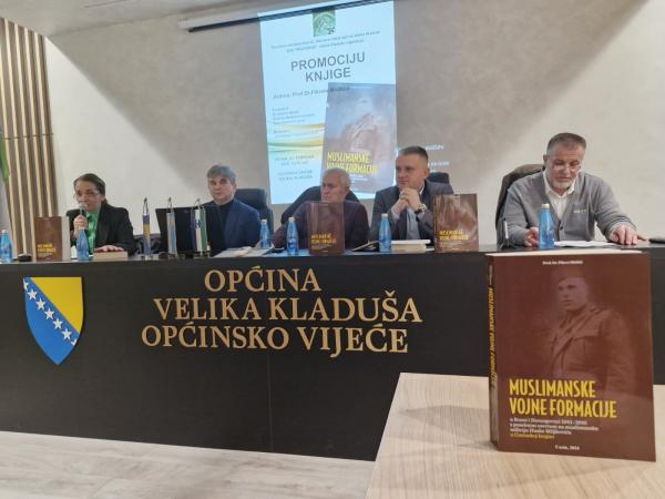 U Velikoj Kladuši promovirana knjiga o muslimanskim vojnim formacijama u Drugom svjetskom ratu
