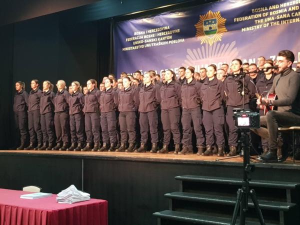 Svečanu zakletvu položilo 69 kadeta 44. Klase Uprave policije MUP USK
