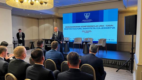 Krajina kao jedno srce: Konferencija “Una i Sava” spojila Bošnjake Hrvatske i BiH