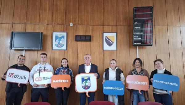 U Bosanskom Petrovcu potpisani ugovori za tri nova omladinska projekta