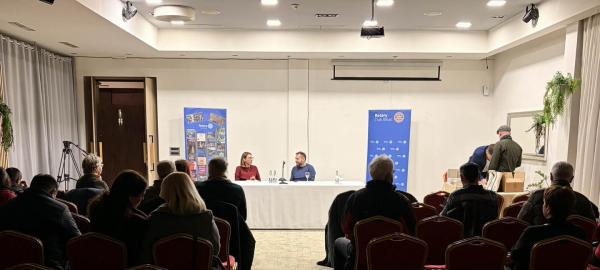 U Bihaću održana promocija knjige i razgovor sa Draganom Bursaćem